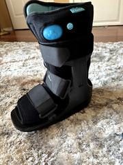 Ossur StepLite Ankle Walker Air Low Top Height Walker Brace Medium 43-440300