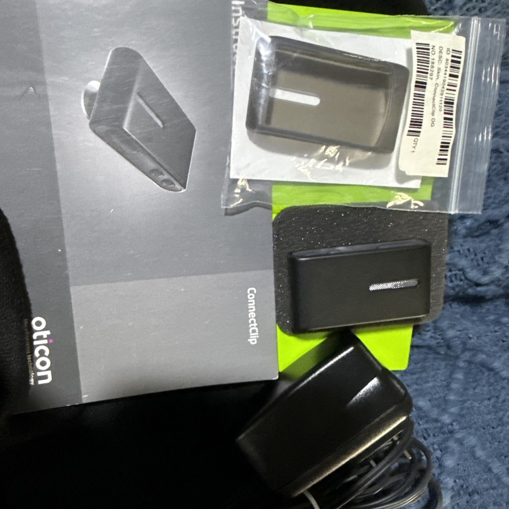 Oticon Connect Clip Bluetooth Streamer & Microphone Hearing Assistance Clip AC1A