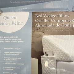 Bed Wedge Pillow White Quilted 59in Removable Cover 2 Side Pockets