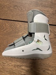 Aircast SP Walker Boot Small 01A-S Gray with Hand Pump