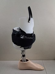 Transtibial Prosthetic Leg Assembly Left Flo Tech O & P APC Coupling Sz 10 Foot