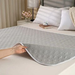 Washable Incontinence Pads Waterproof Bed Underpad Mat for Elderly Pets Kids