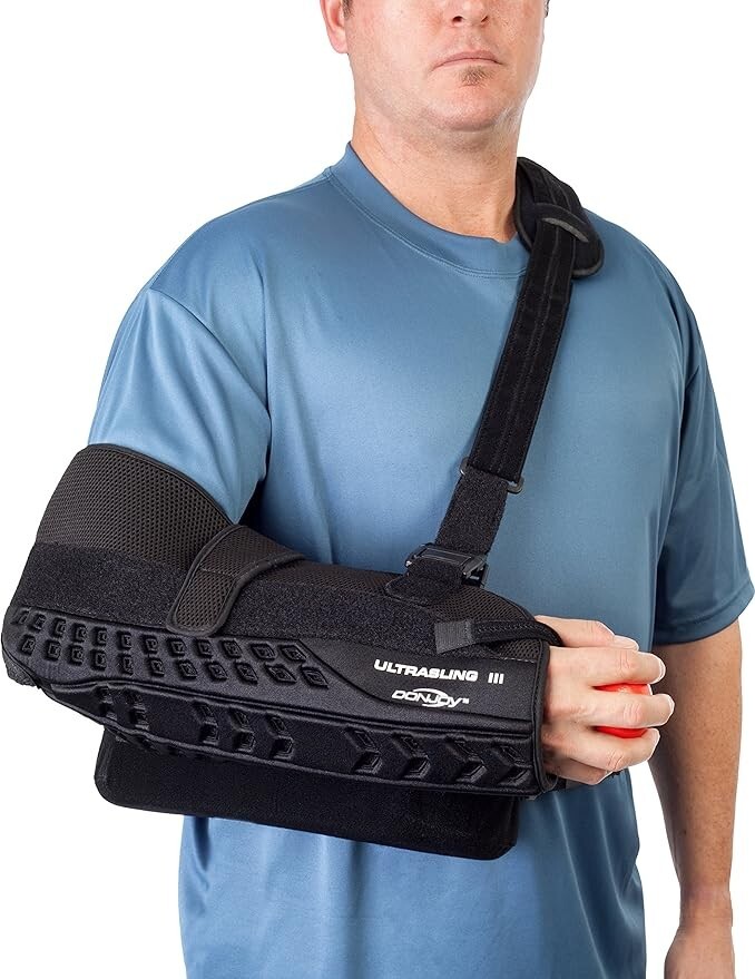 *1-Pack* Donjoy UltraSling III With Abduction Pillow Medium Black 11-0449-3