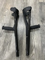 KMINA Foldable Forearm Crutches of Carbon Fiber (x2 Units), Open Cuff