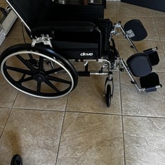 Drive Medical PLA418RBDFA Viper Plus GT Full Reclining Wheelchair with Detachabl