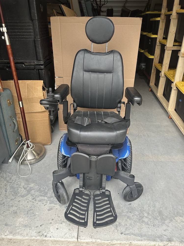 Quickie Q500 M Power Wheelchair Blue/Black Joystick Headrest