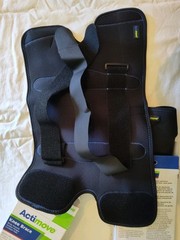 X2 Actimove Knee Brace Wrap Around, Simple Hinges, Condyle Pads XL Black NIB Lot