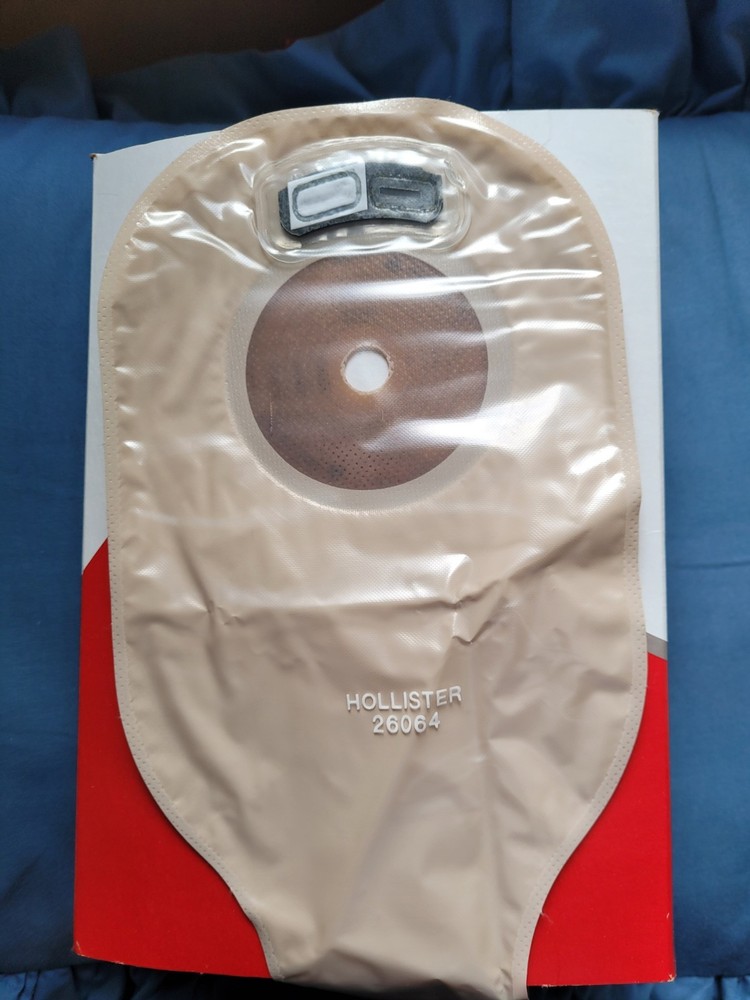 NEW Hollister 26064 One-Piece Drainable Ostomy Pouch / 1 box of 10qty