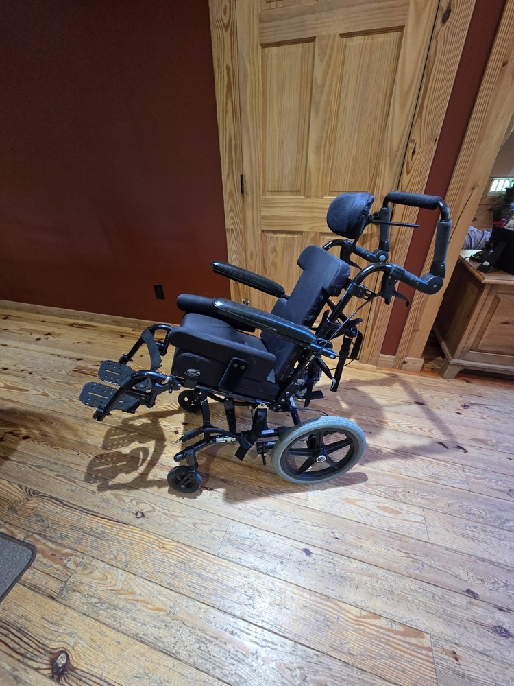 Freedom Designs Pro CGX Tilt In Space Pediatric Wheelchair