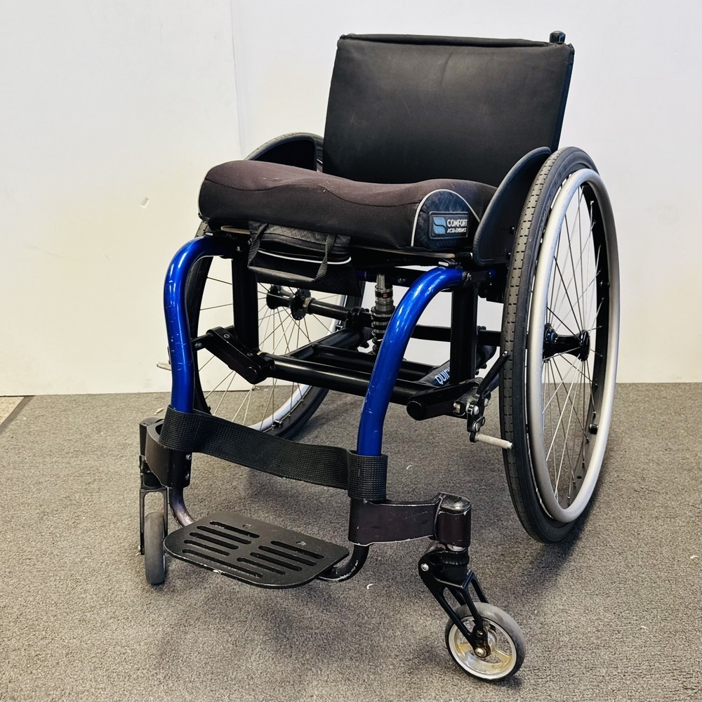 Quickie XTR Suspension Manual Wheelchair Frog Legs Casters Acta-Embrace Cushion