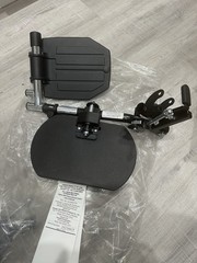 Invacare Wheelchair Elevating Leg Rest T94HAP Padded Calf Pads Footplates NEW