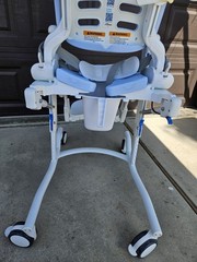 Rifton HTS Medium TILT Z120 Mobile Shower Chair Special needs Toilet