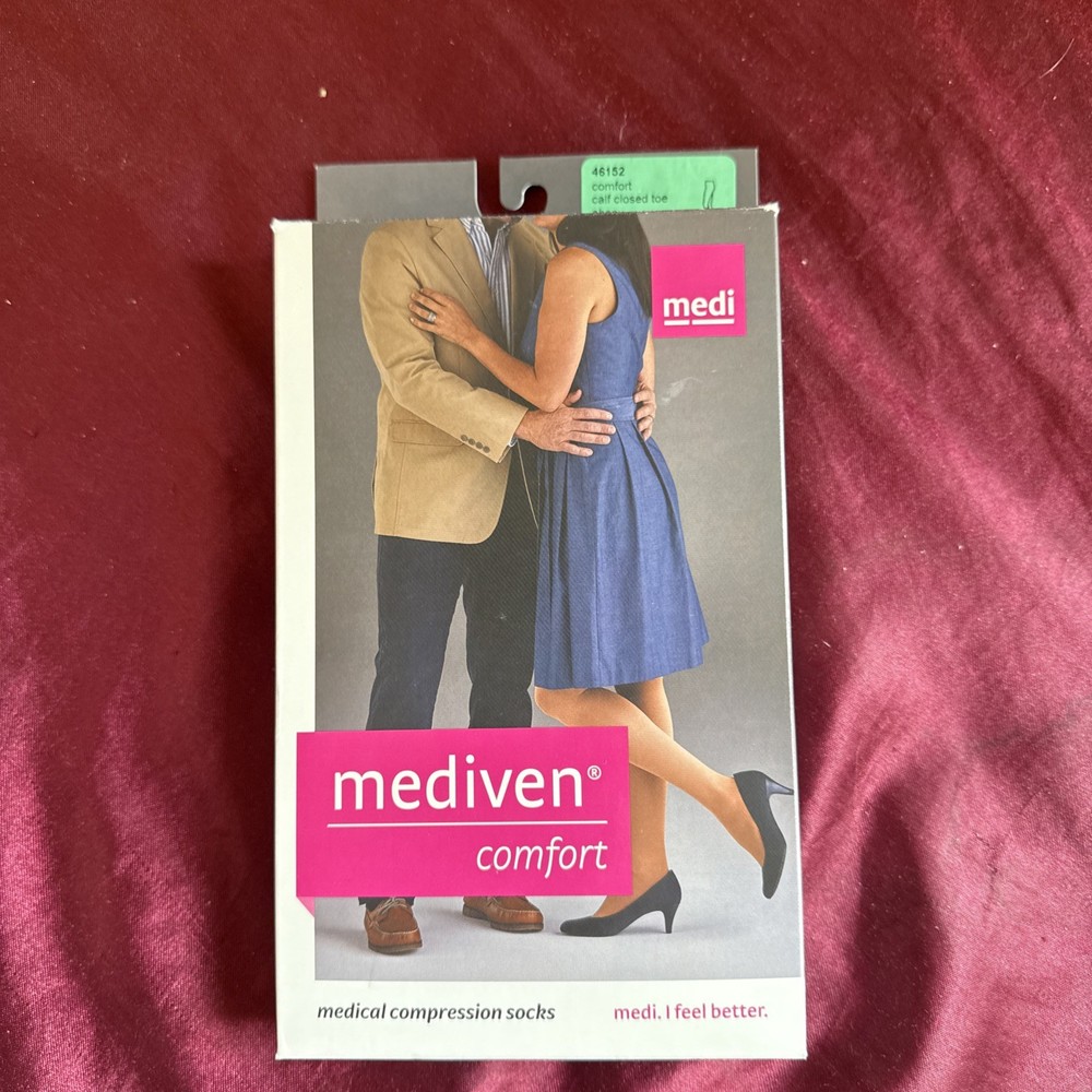 New Mediven Comfort Compression Socks Calf Closed Toe 20-30 Size II Ebony 46152