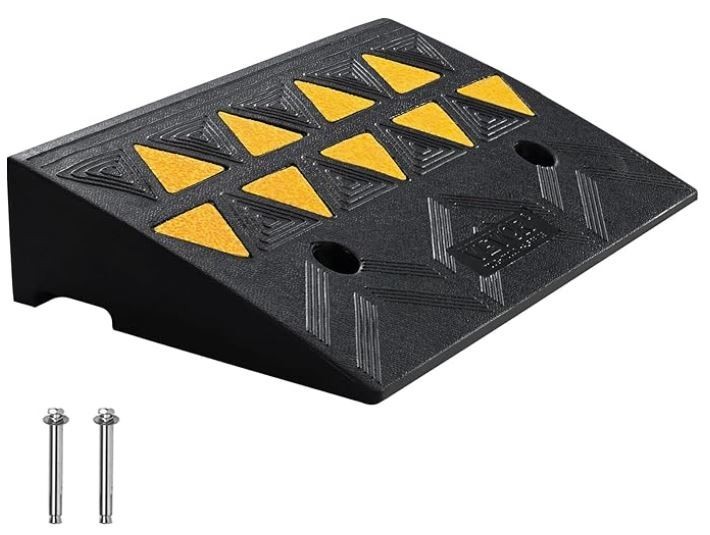 New in Open Box Vevor Rubber Curb 4.25″ Ramp for Cars | Set of 2