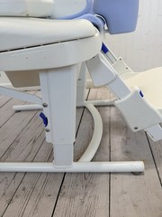 Rifton HTS Large Z130 Shower Chair Special needs Toilet