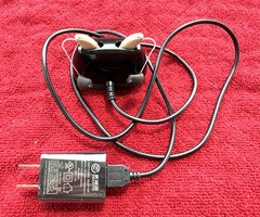 MIRACLE EAR HEARING AIDS MEERENGRY 5 RIC 5W – AS PICTURED – READ DESCRIPTION