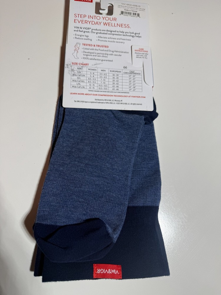 VIM & VIGR Moderate Compression Knee-High Unisex Socks Size Wide Calf L/XL