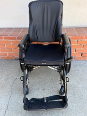 Ki Mobility TITANIUM Catalyst Cat5 Ultralight Folding Wheelchair 16″ X 19″ Used