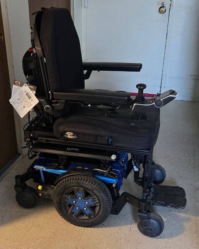Quantum EDGE 3 Power Wheelchair Power Tilt Elevating Seat Legrest