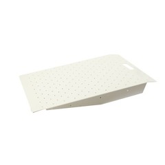 Shed Ramp 1500lb Capacity for Riding Mower 23″ x 31″ Heavy Duty Ramp Punch Plate