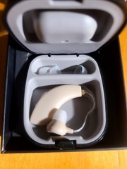 RCA OTC Hearing Aid -Rechargeable -Right or Left Ear, 15-Hour Battery Life NOB