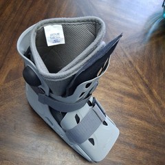 DJO SoftStrike Aircast Short Walking Boot Brace- Medium