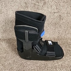 Advantage by Elite Orthopedics Pro Select Air Walker (Low Top) Size Large