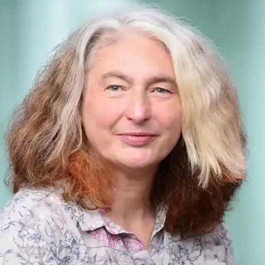 Porträt von Heike Osten-Weber
