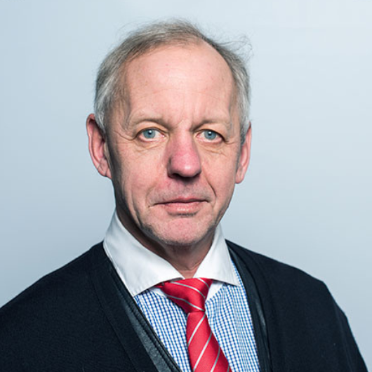 Porträt von Helmut Etzkorn