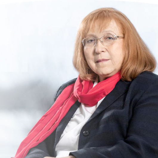 Porträt von Gertrud Servos